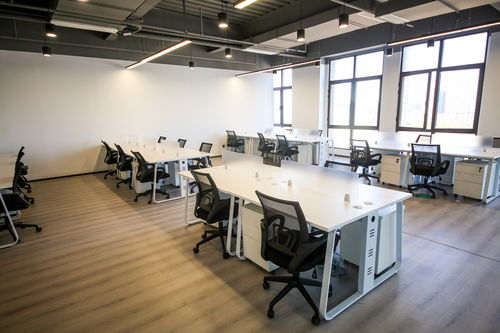 办公室突遇封控零损失，软件设计企业被“收留”，黄金四天后产品按时交付